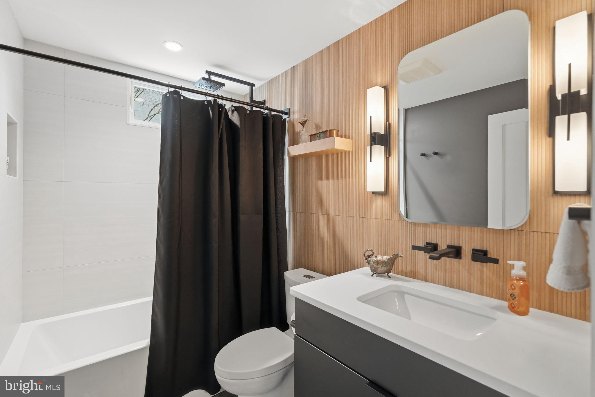 4807 WASHINGTON BOULEVARD