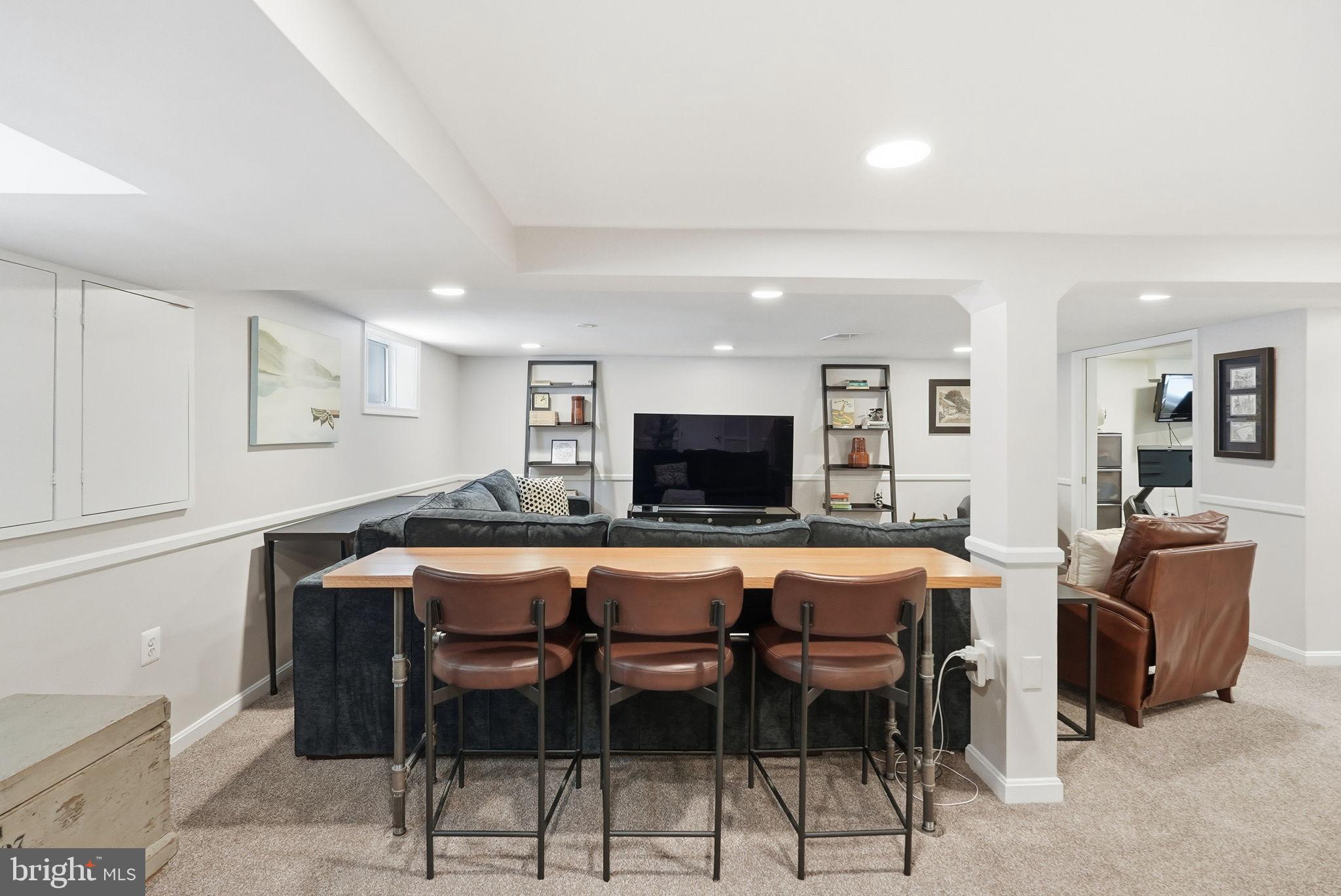 4807 WASHINGTON BOULEVARD