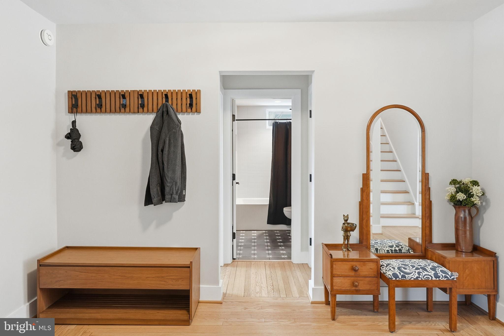 4807 WASHINGTON BOULEVARD