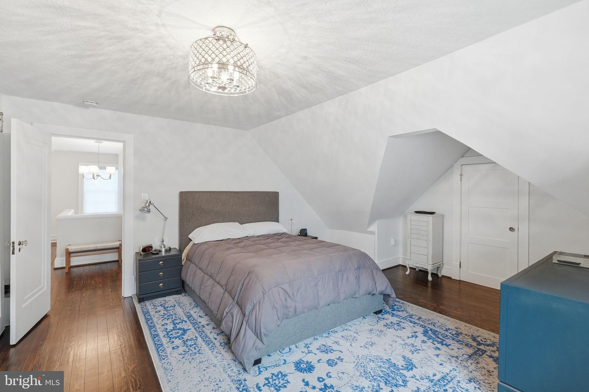 4807 WASHINGTON BOULEVARD