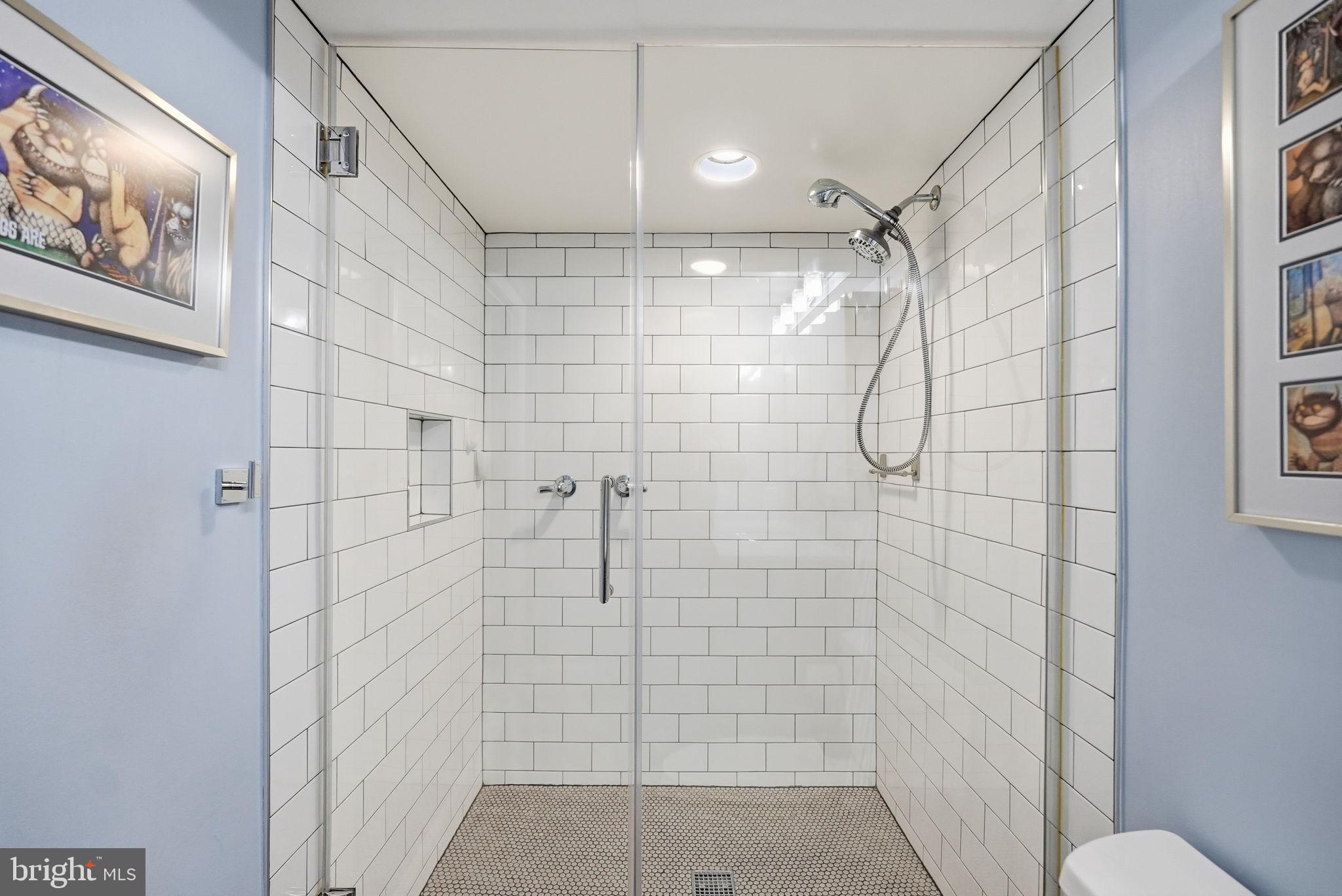 4807 WASHINGTON BOULEVARD