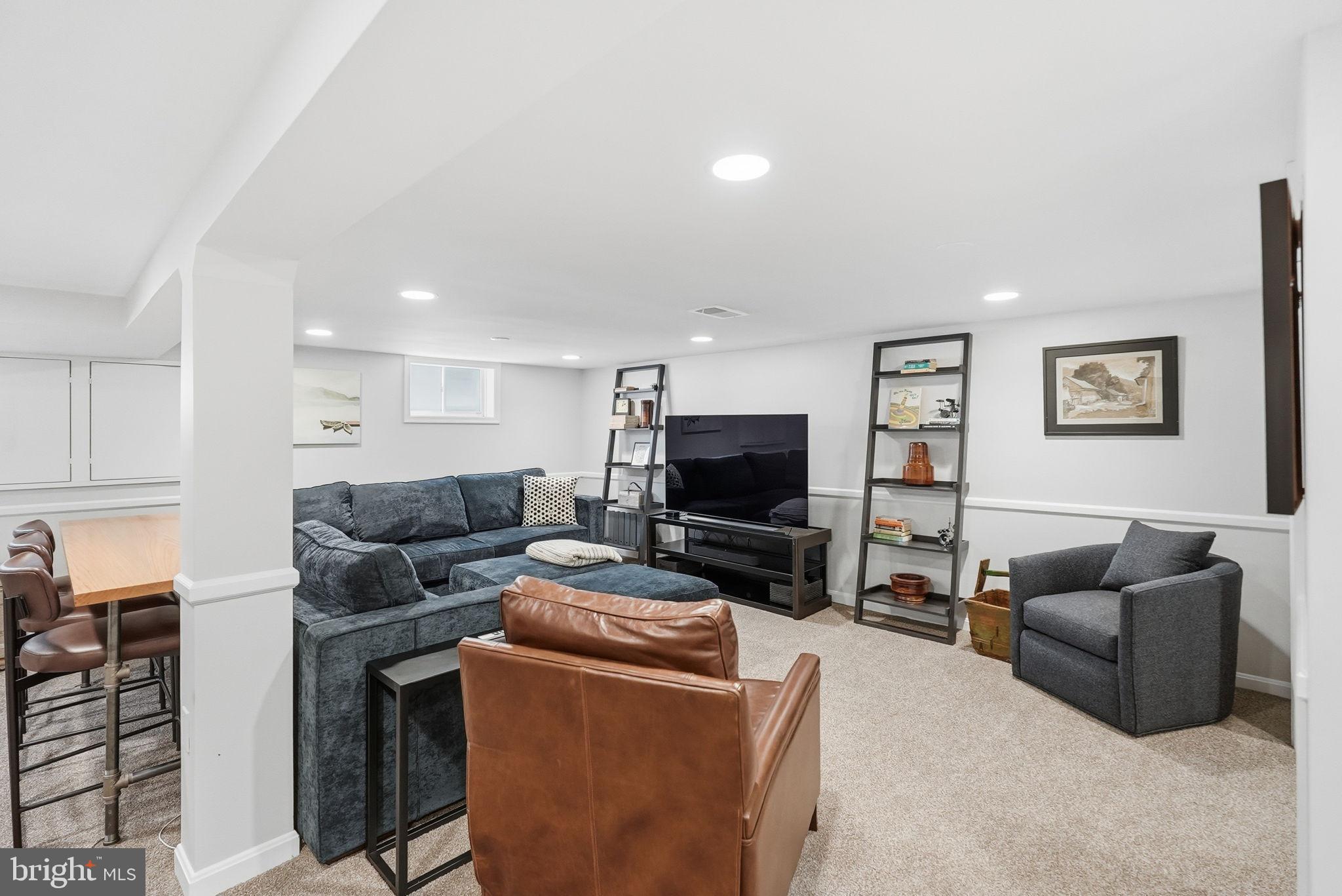 4807 WASHINGTON BOULEVARD