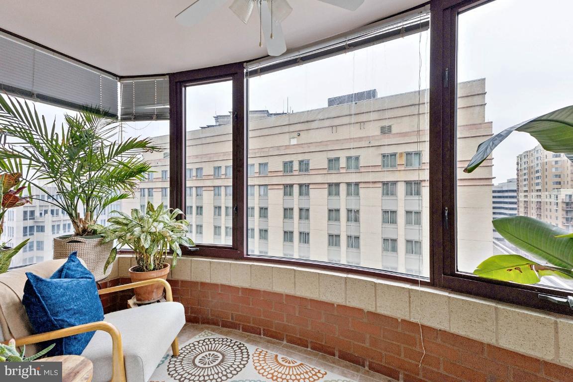 2400 CLARENDON BOULEVARD 908