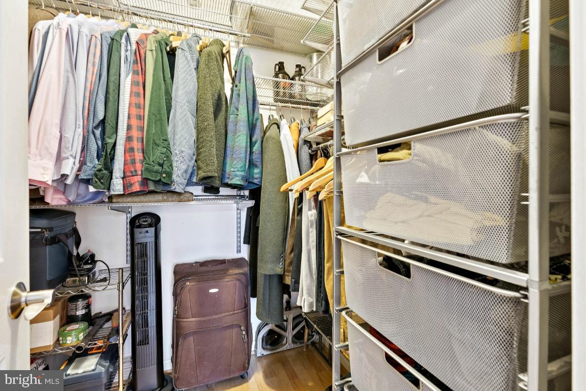 2400 CLARENDON BOULEVARD 908