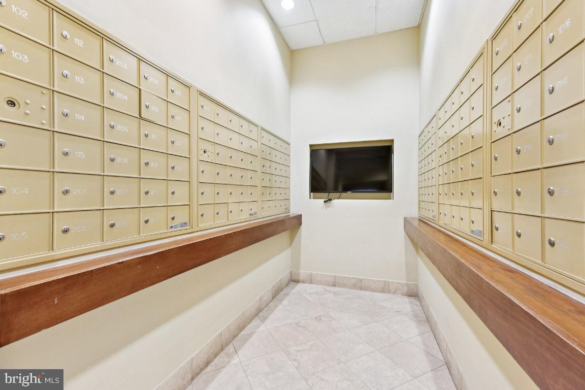 2400 CLARENDON BOULEVARD 908