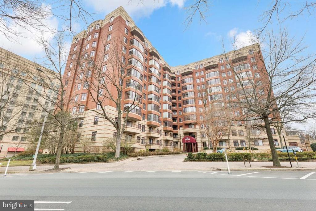 2400 CLARENDON BOULEVARD 908