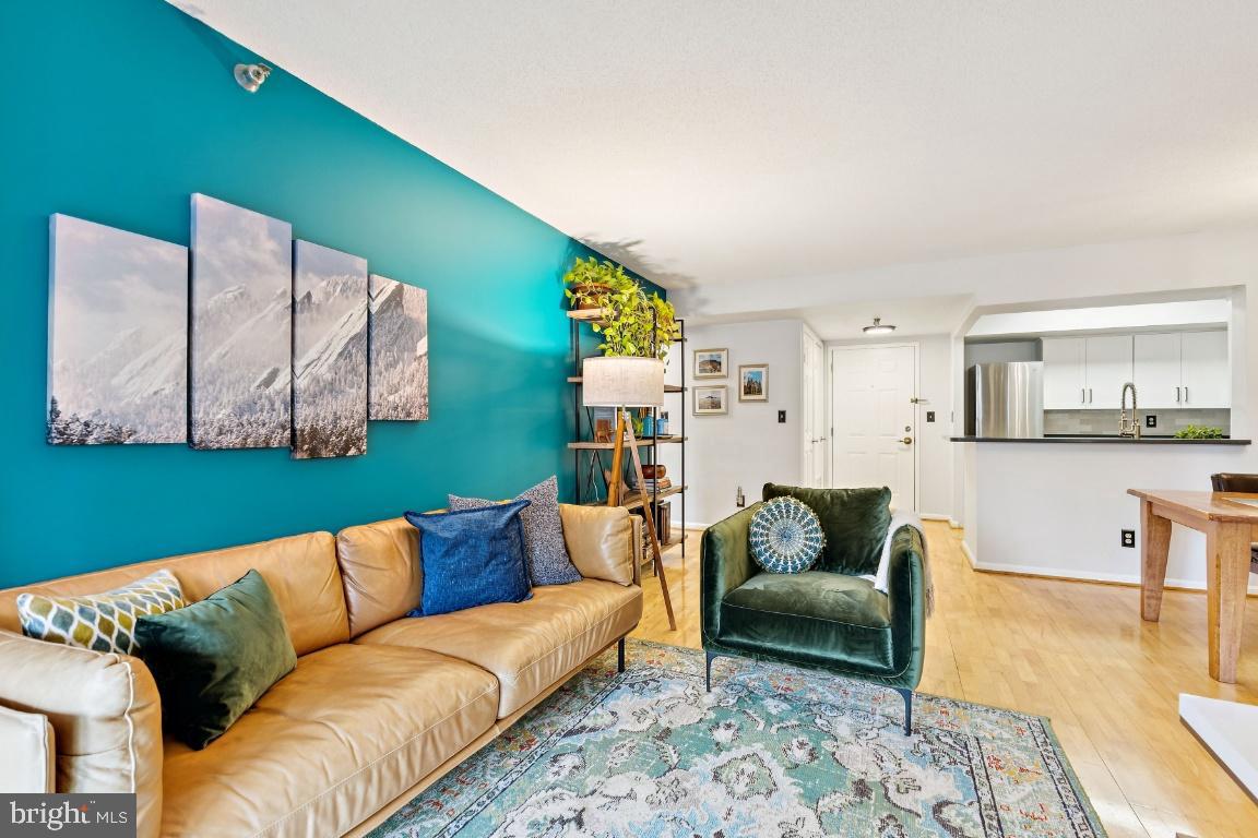 2400 CLARENDON BOULEVARD 908