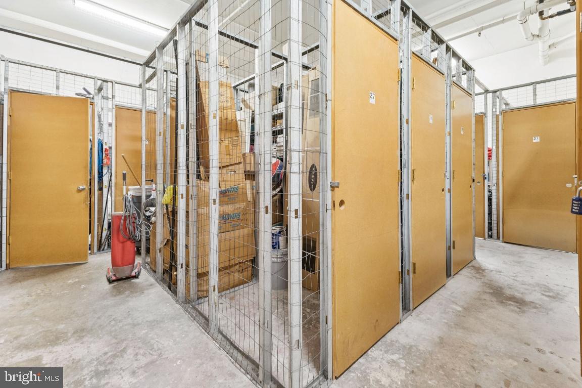 2400 CLARENDON BOULEVARD 908