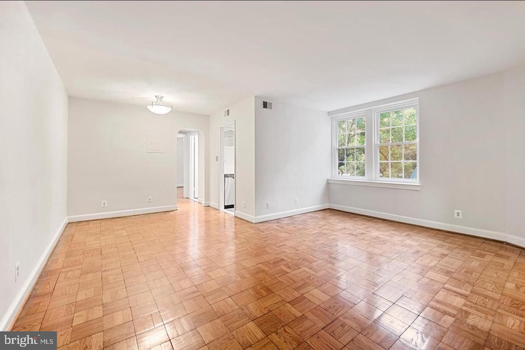 30 S OLD GLEBE ROAD 106-E