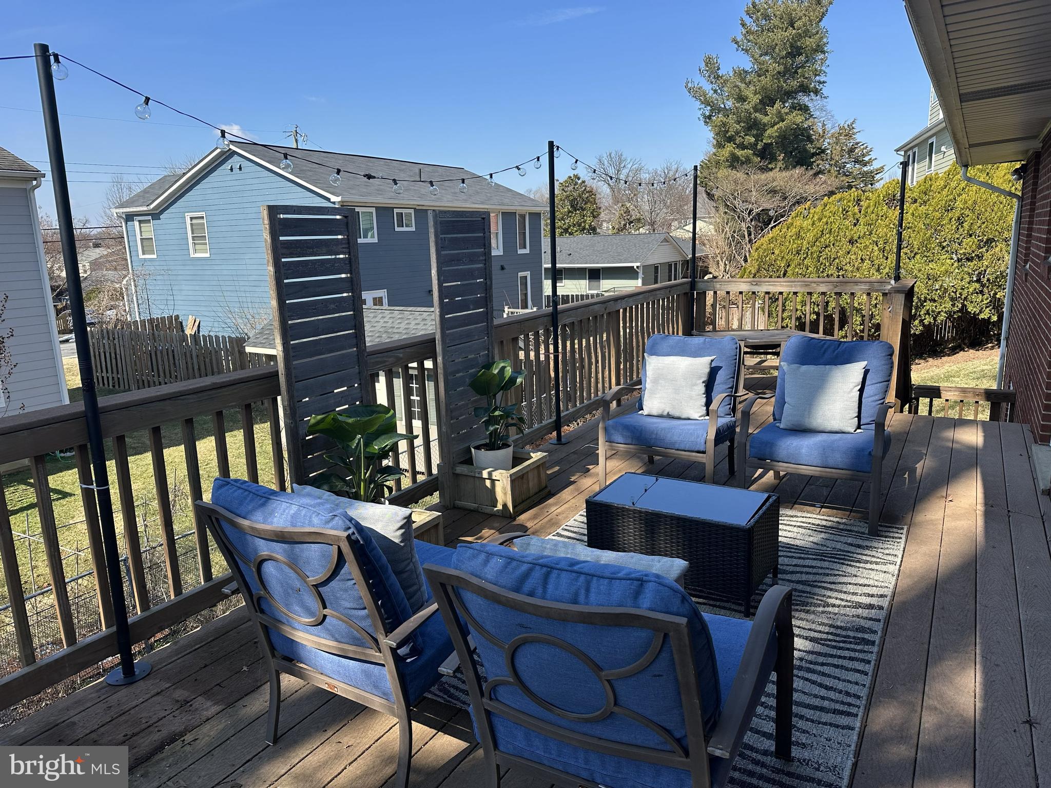 2504 KENILWORTH STREET N