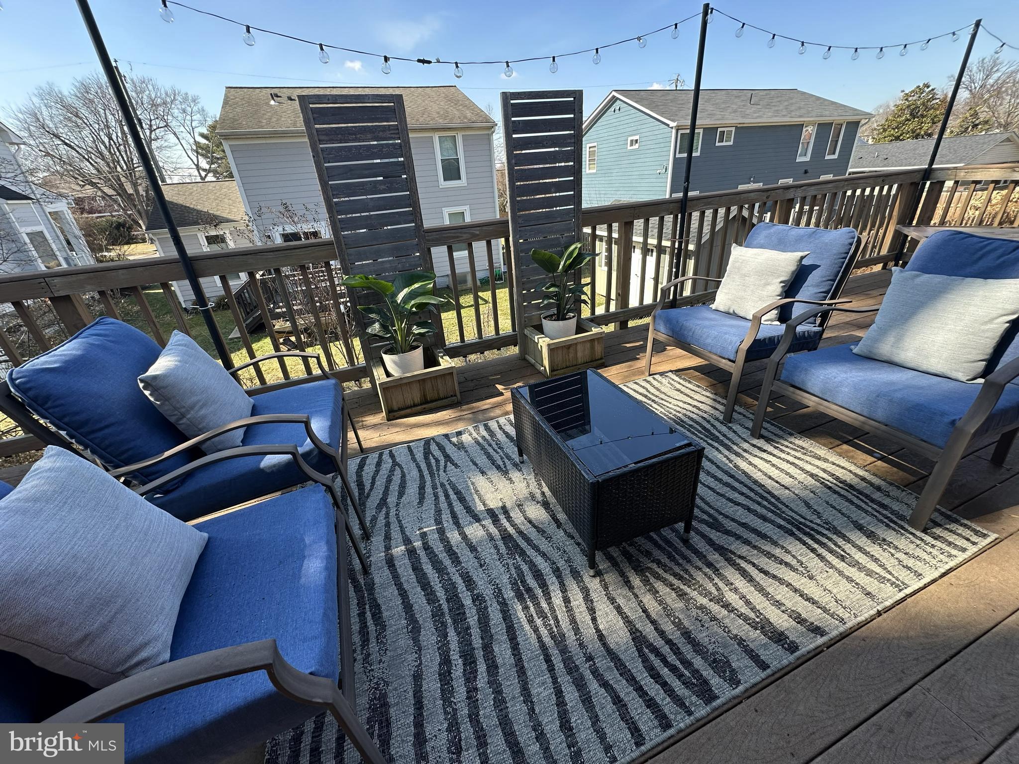 2504 KENILWORTH STREET N