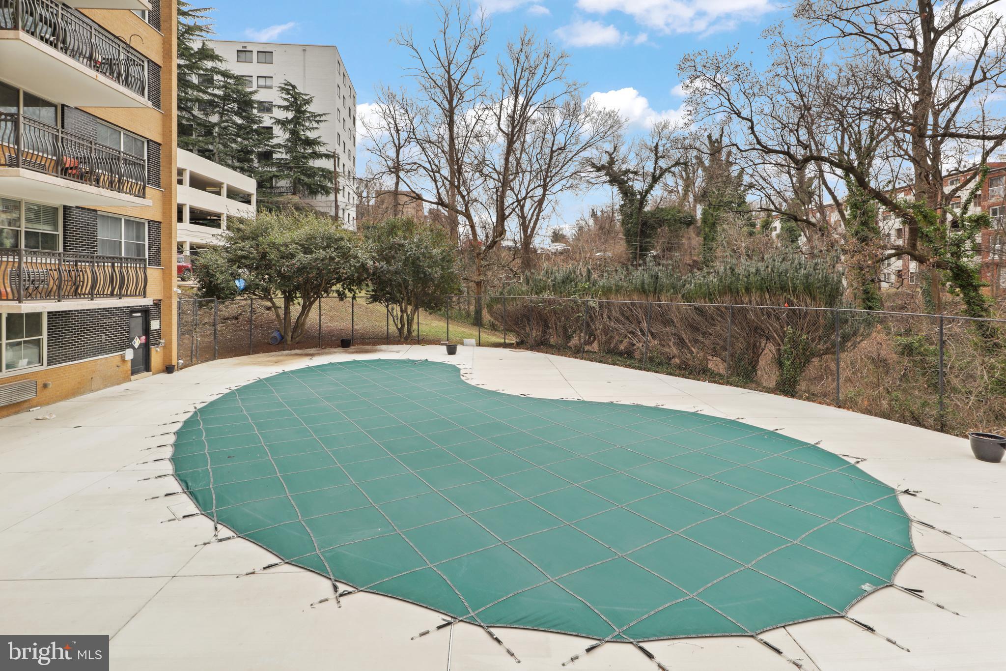 2030 N ADAMS STREET 911