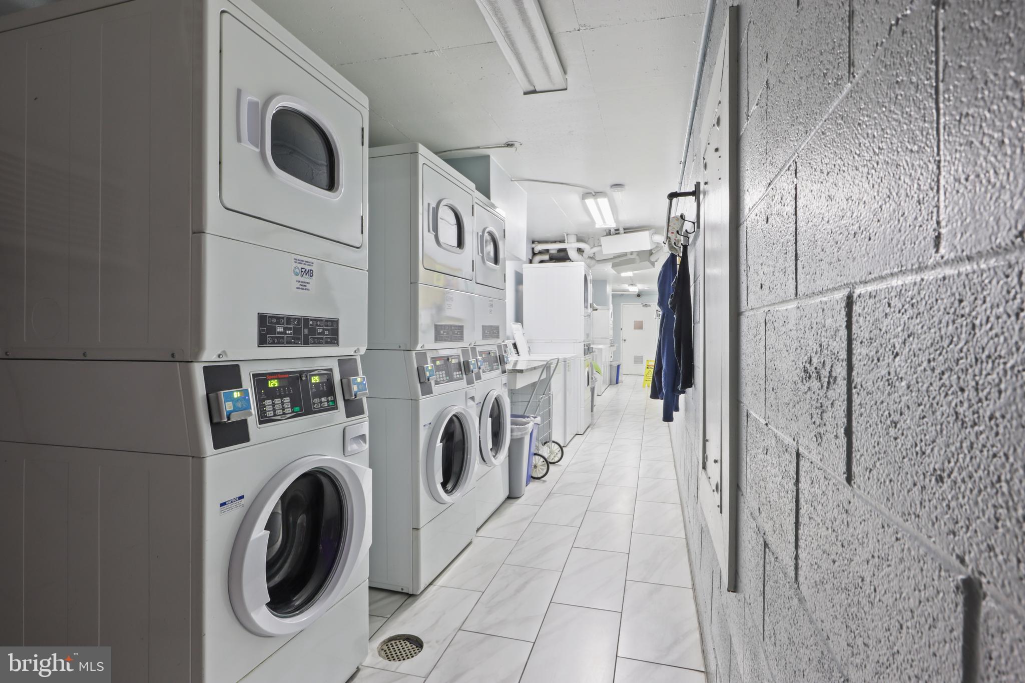 2030 N ADAMS STREET 911