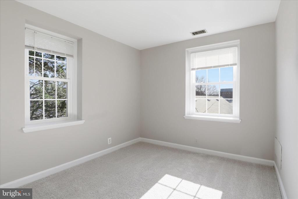 3082 ABINGDON STREET Unit: C1