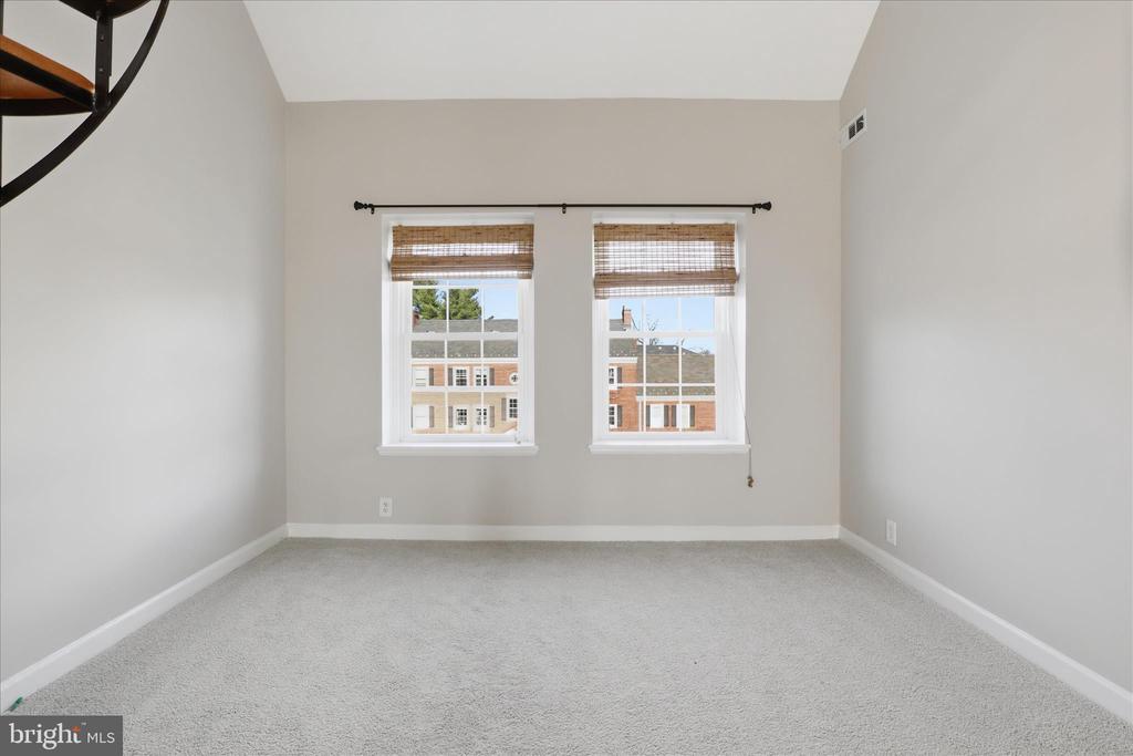 3082 ABINGDON STREET Unit: C1