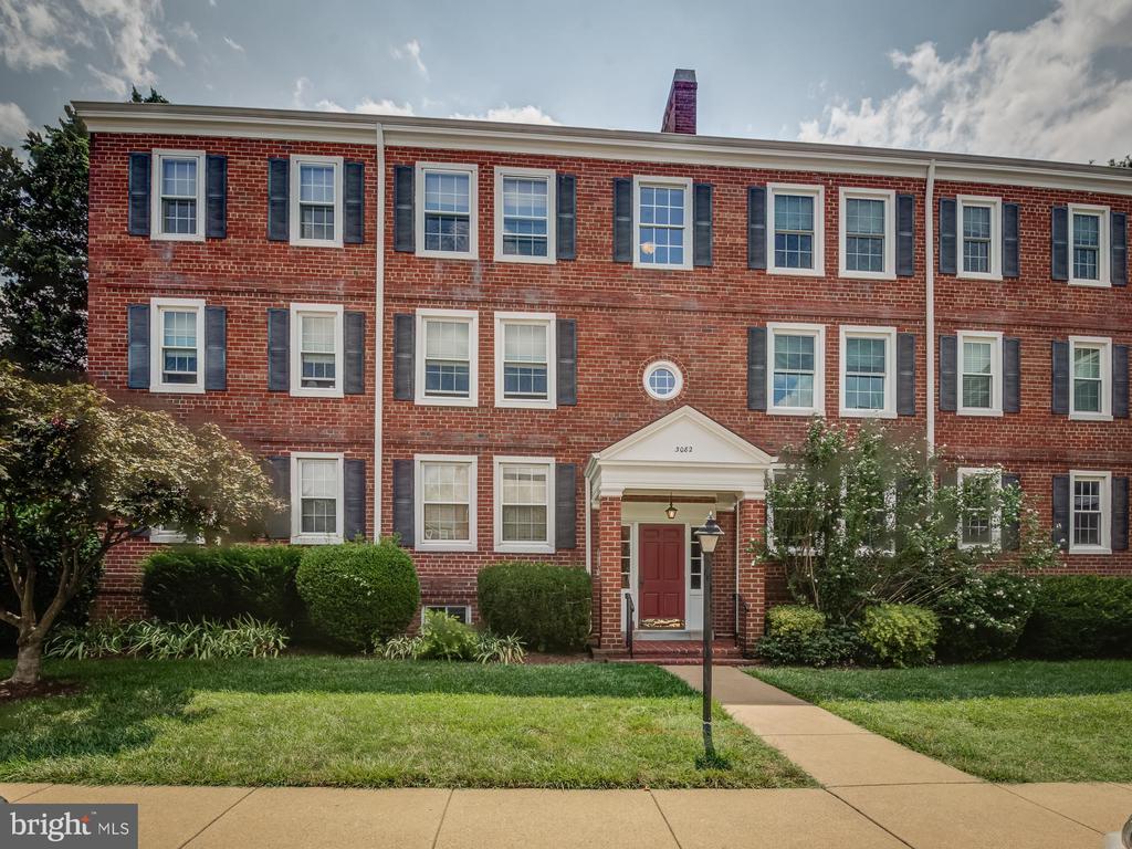 3082 ABINGDON STREET Unit: C1