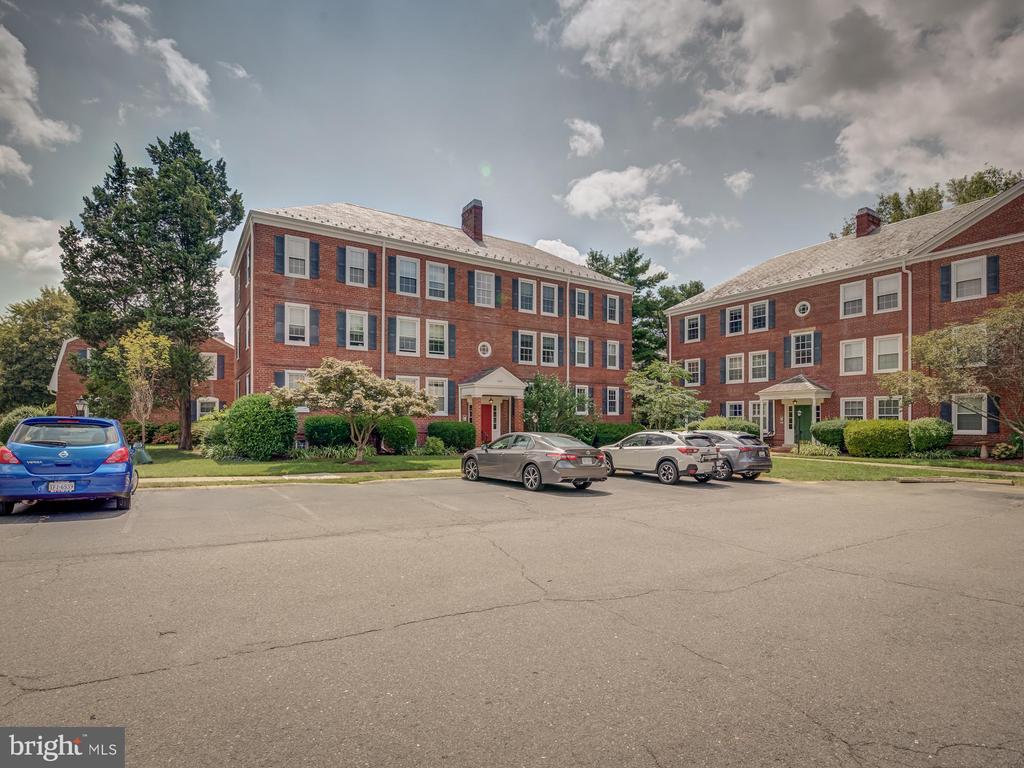 3082 ABINGDON STREET Unit: C1