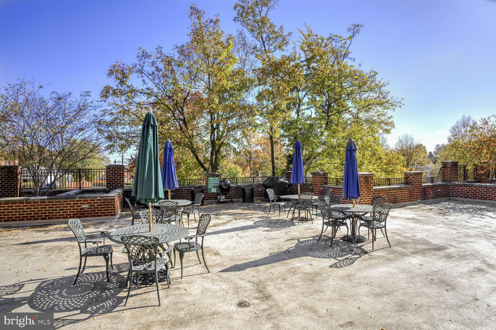 2101 N MONROE STREET 204