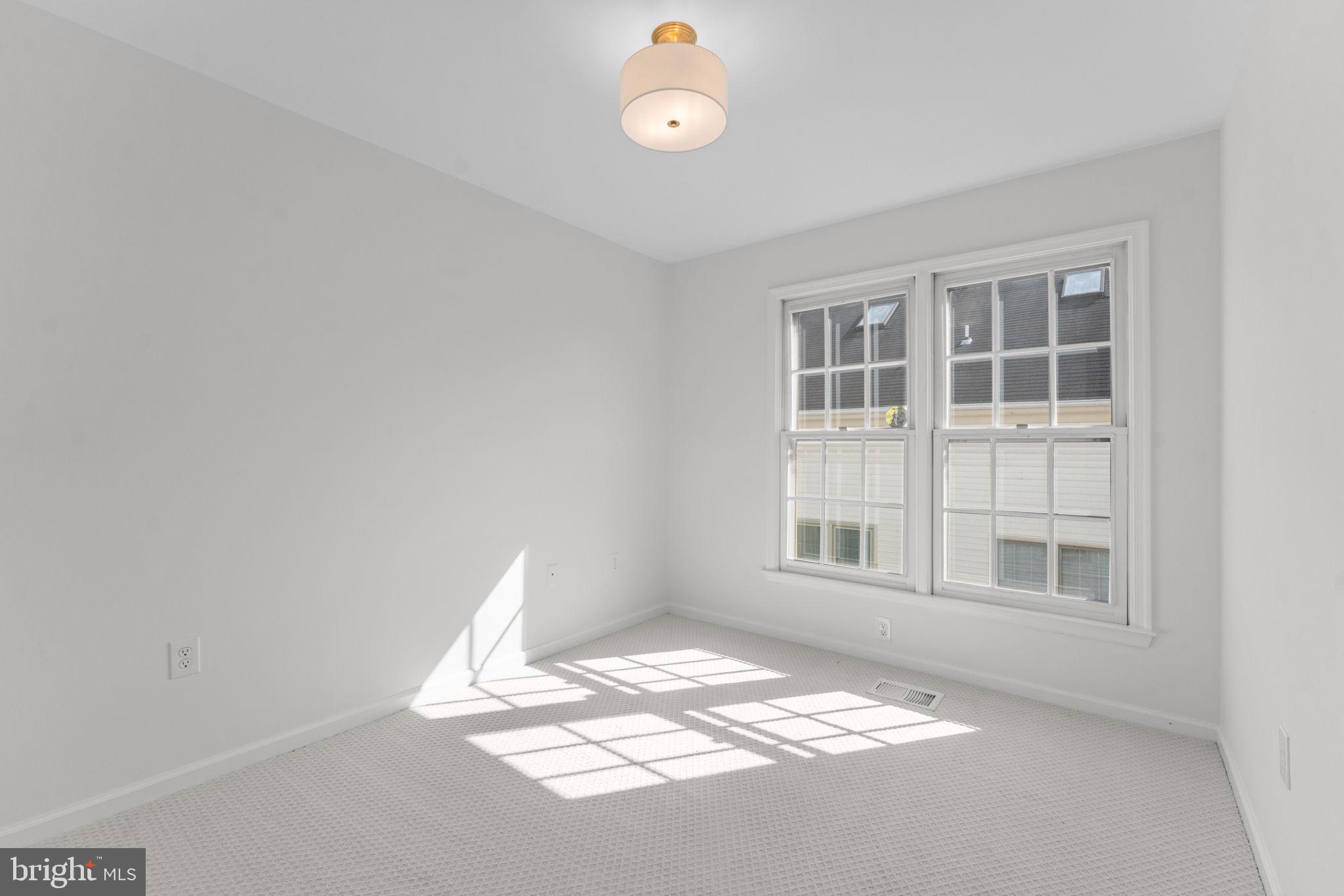 1920 N DANIEL STREET