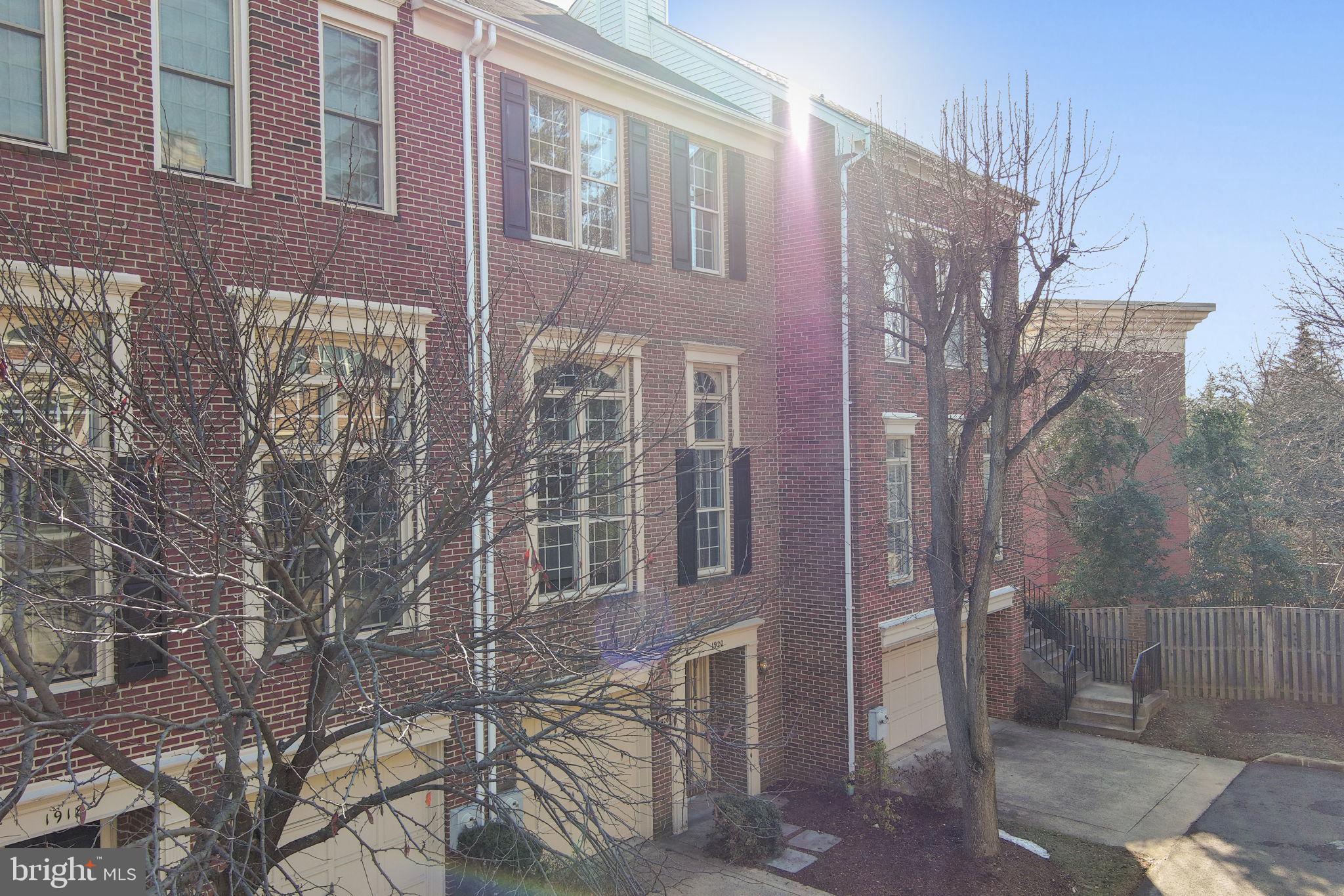 1920 N DANIEL STREET