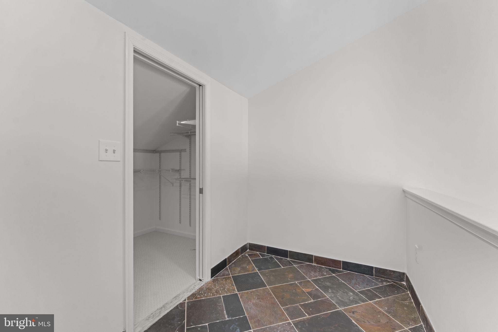 1920 N DANIEL STREET