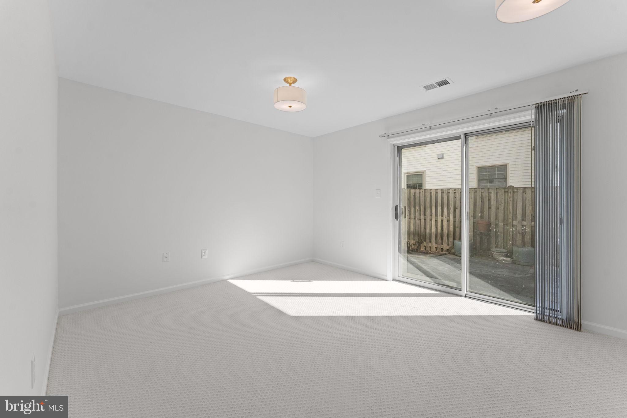 1920 N DANIEL STREET