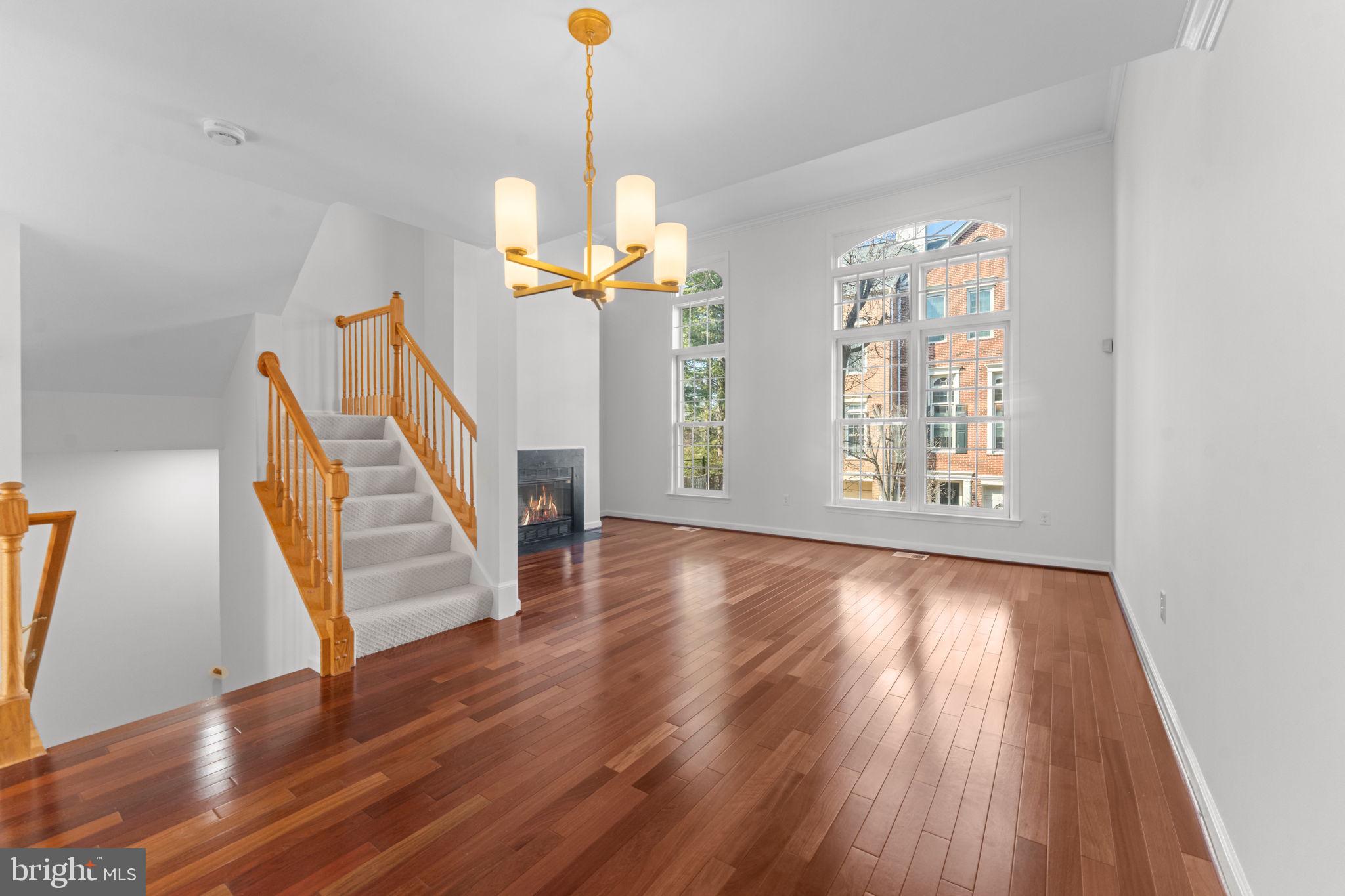 1920 N DANIEL STREET