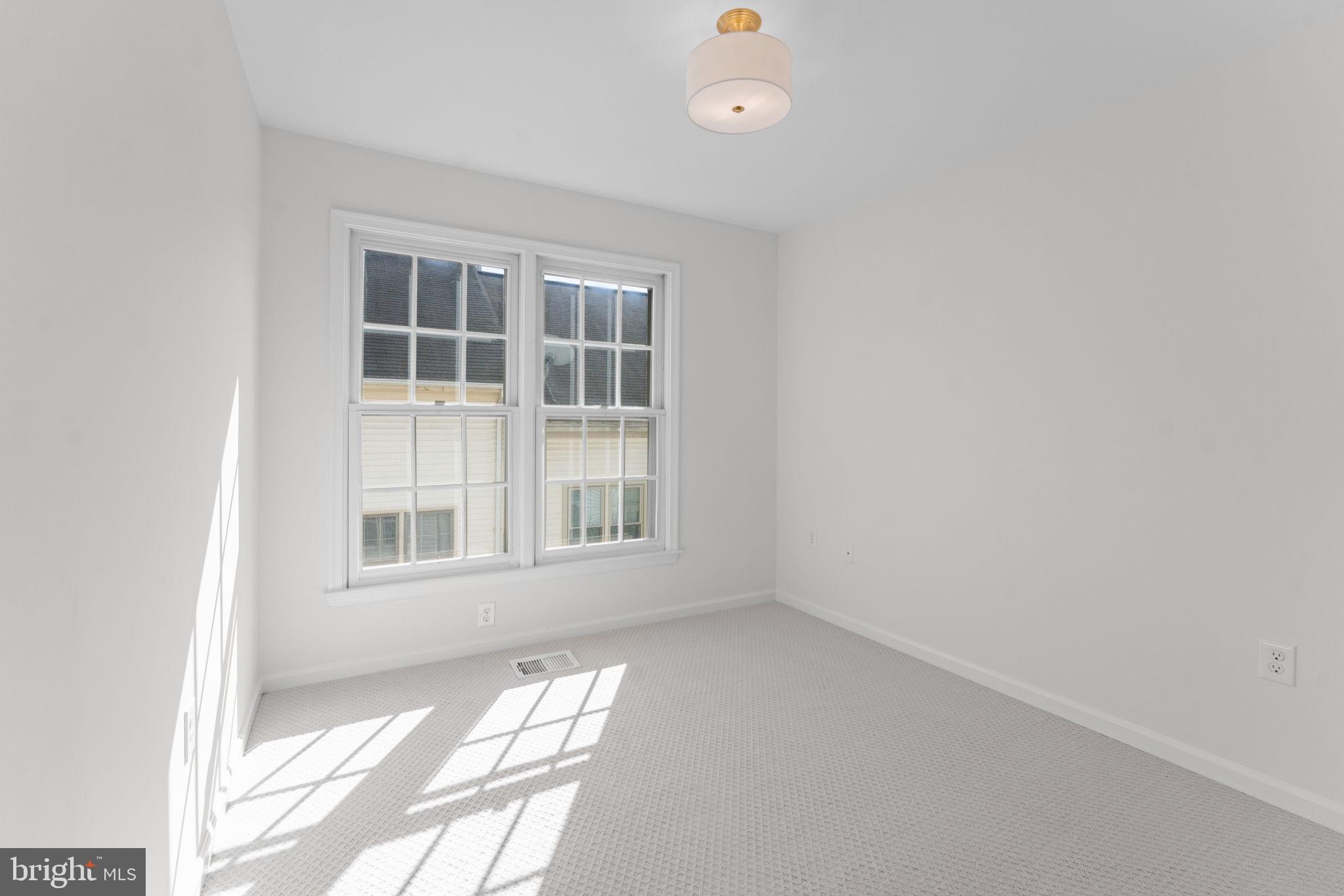 1920 N DANIEL STREET