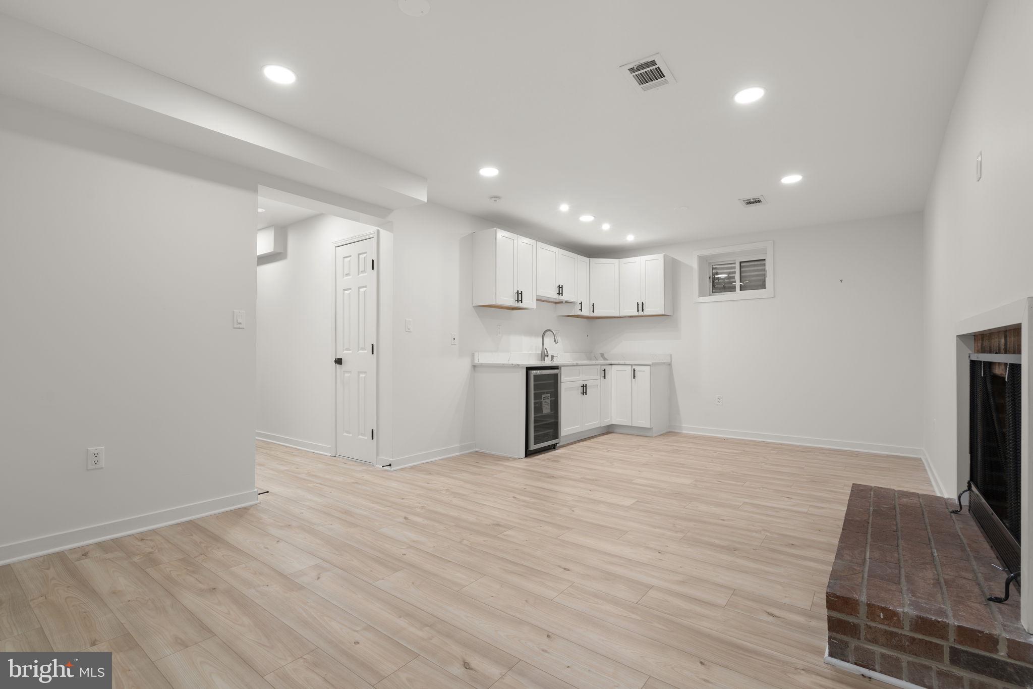 2339 N POWHATAN STREET