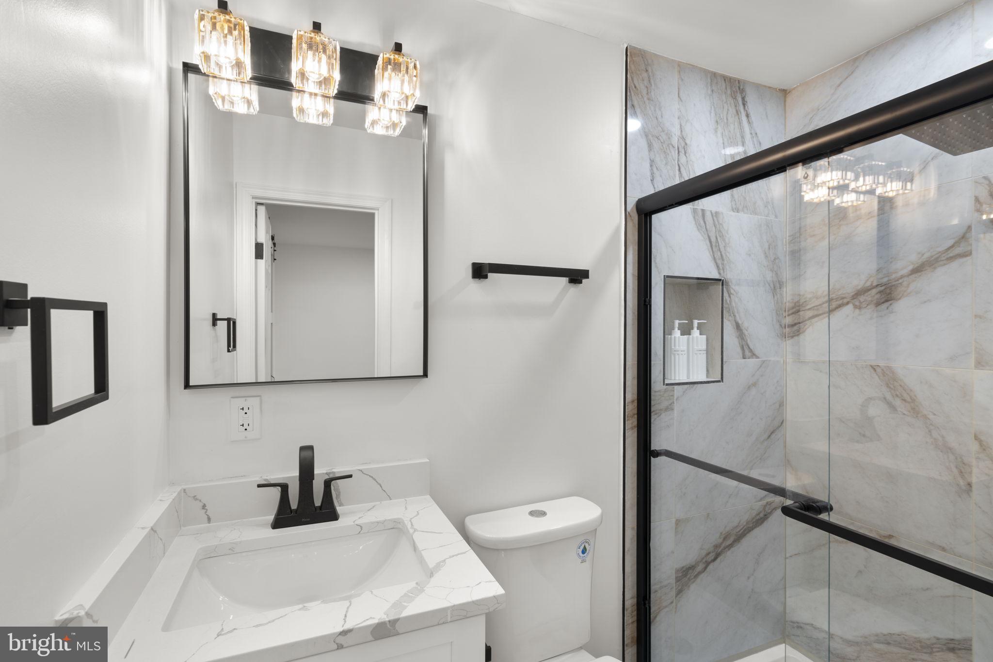 2339 N POWHATAN STREET