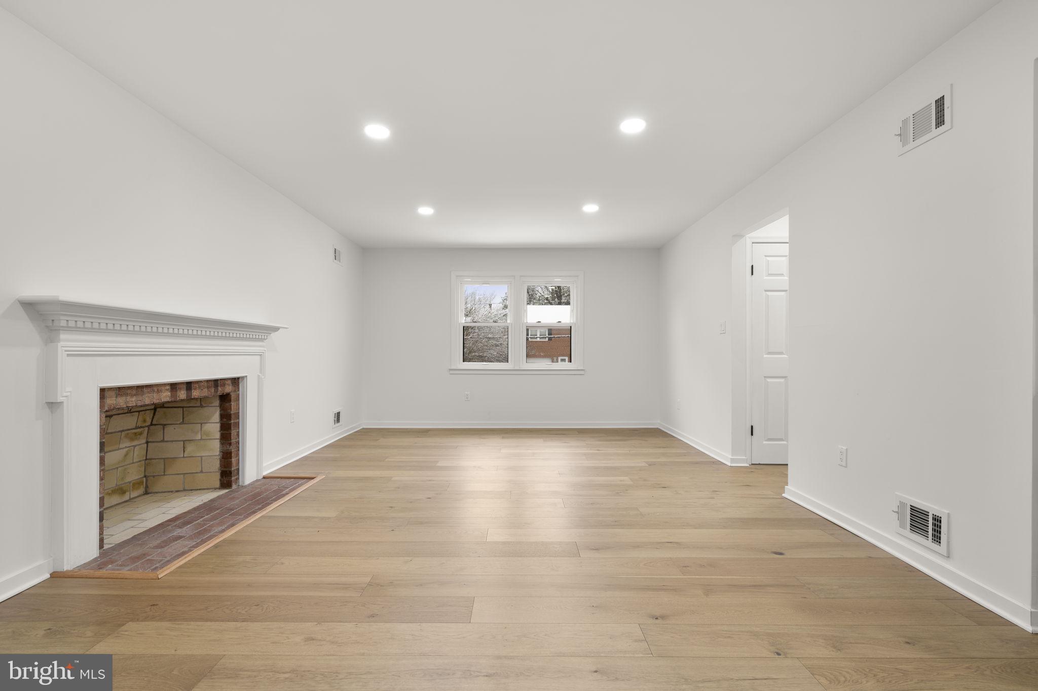 2339 N POWHATAN STREET