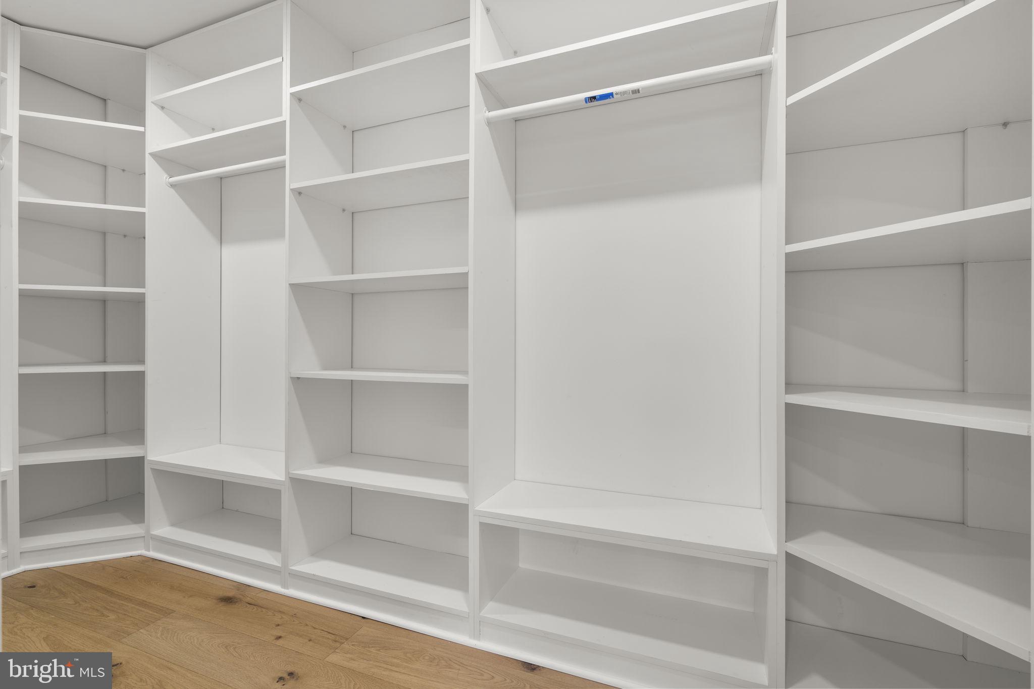 2339 N POWHATAN STREET