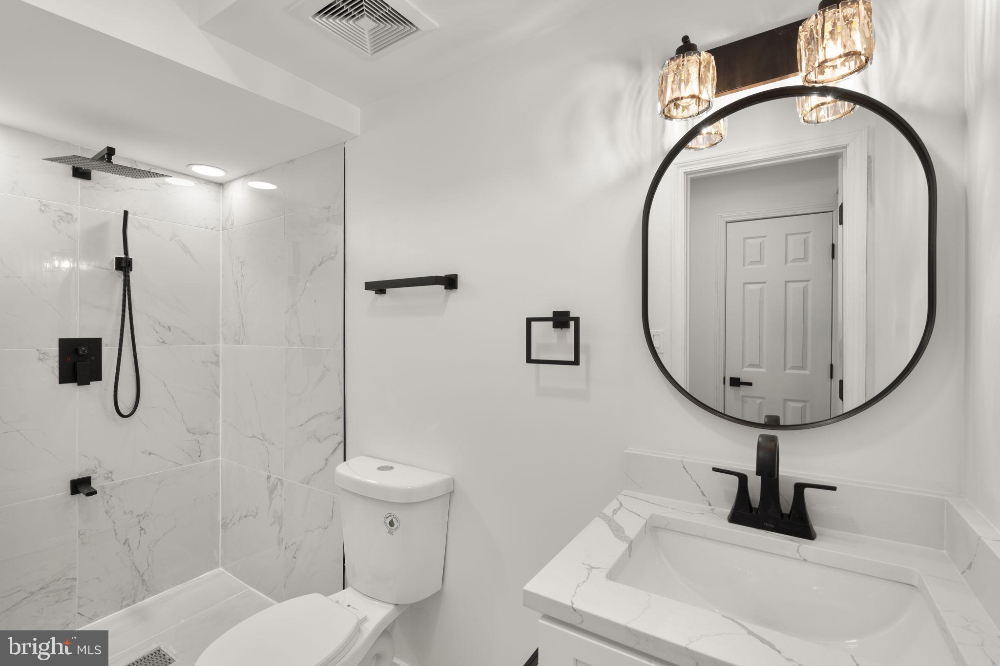 2339 N POWHATAN STREET