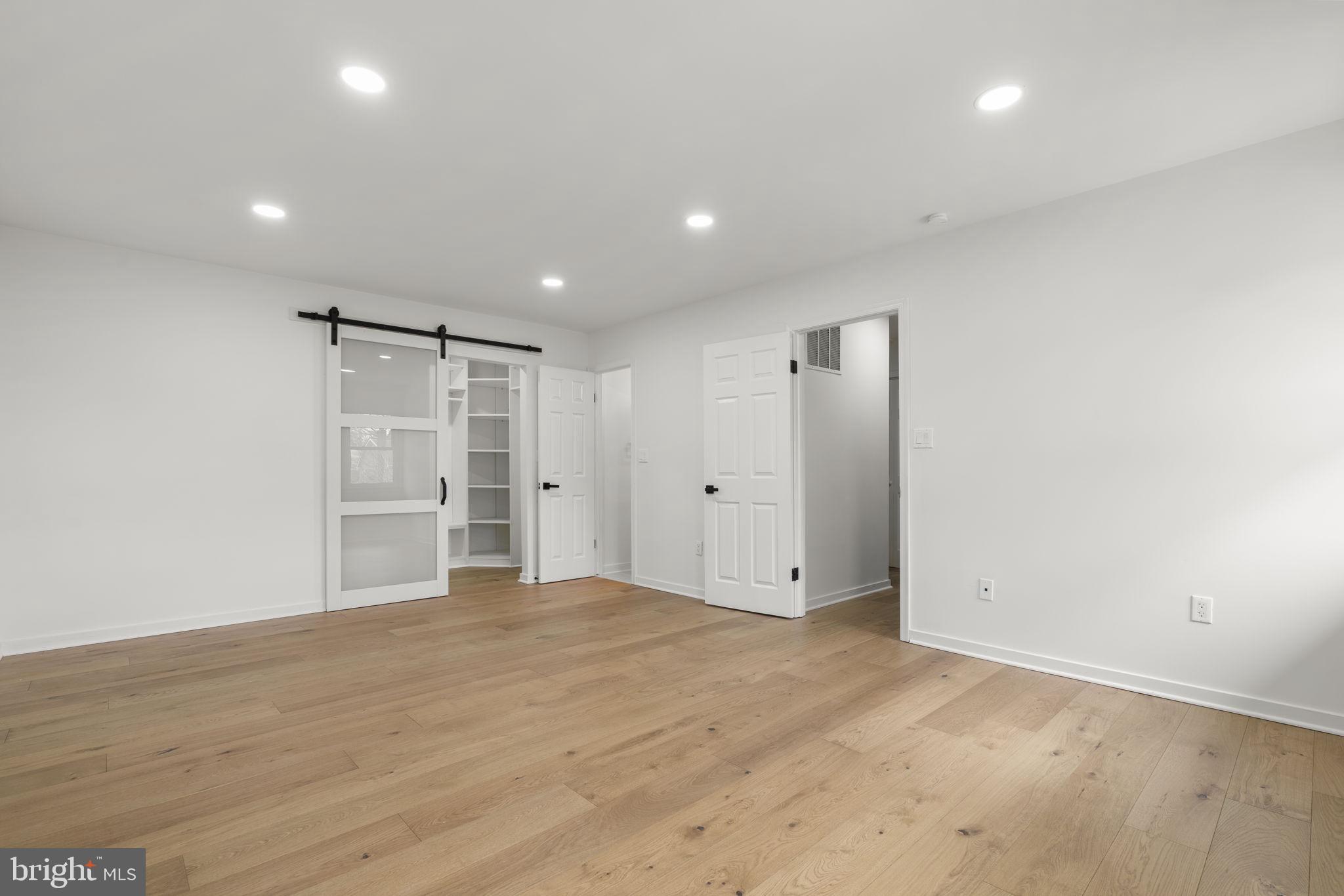 2339 N POWHATAN STREET