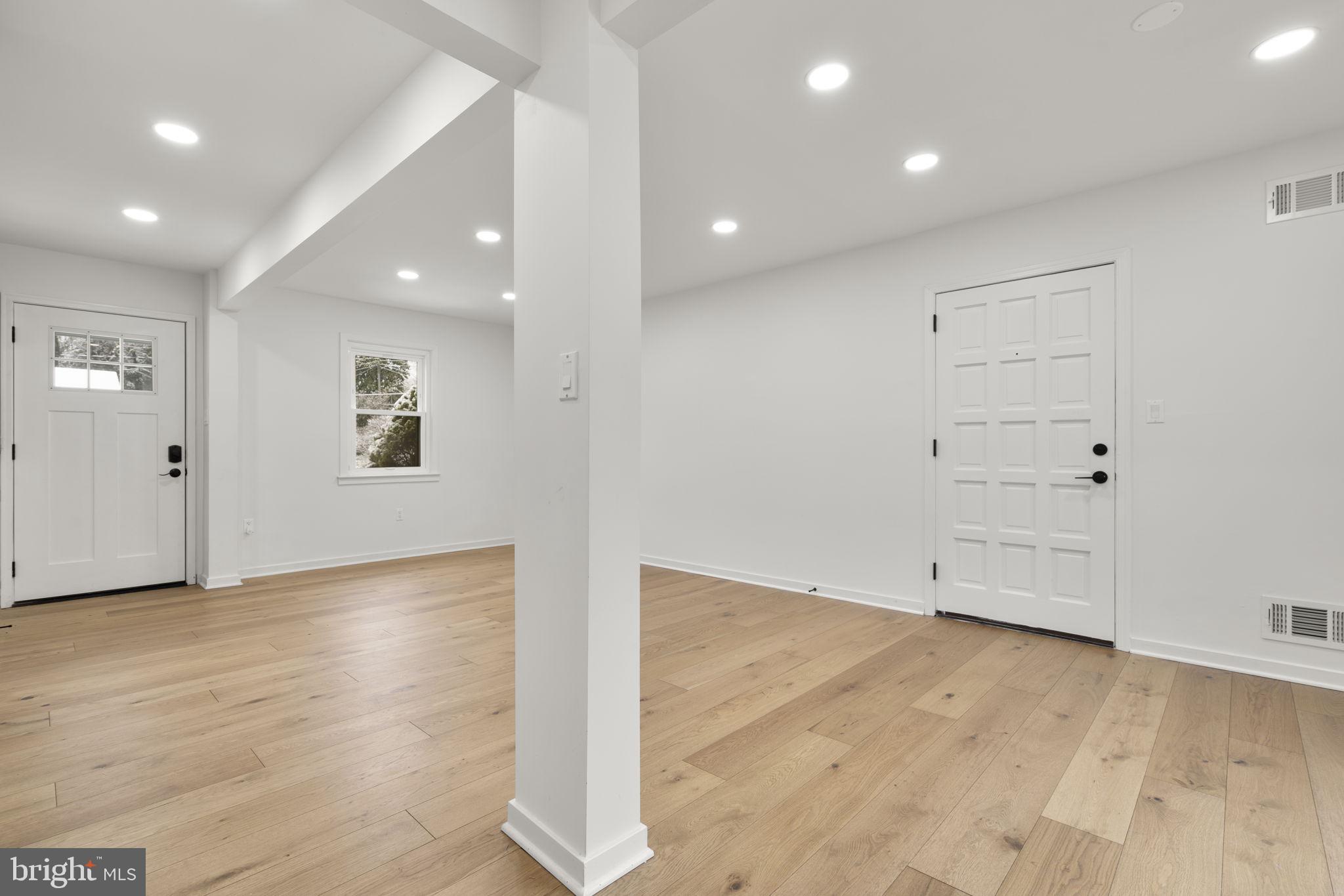 2339 N POWHATAN STREET