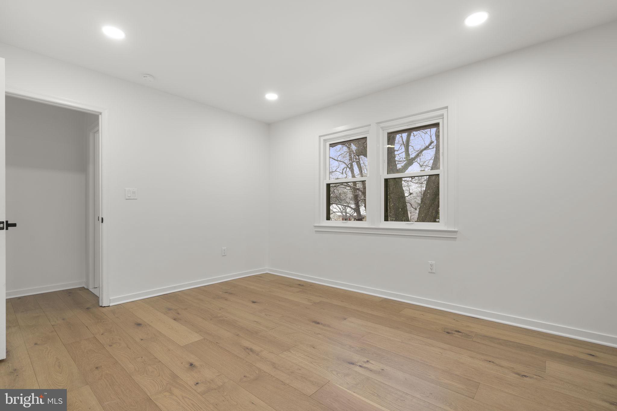 2339 N POWHATAN STREET