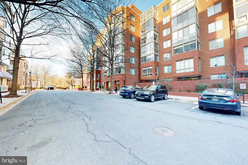 1045 N UTAH STREET 308