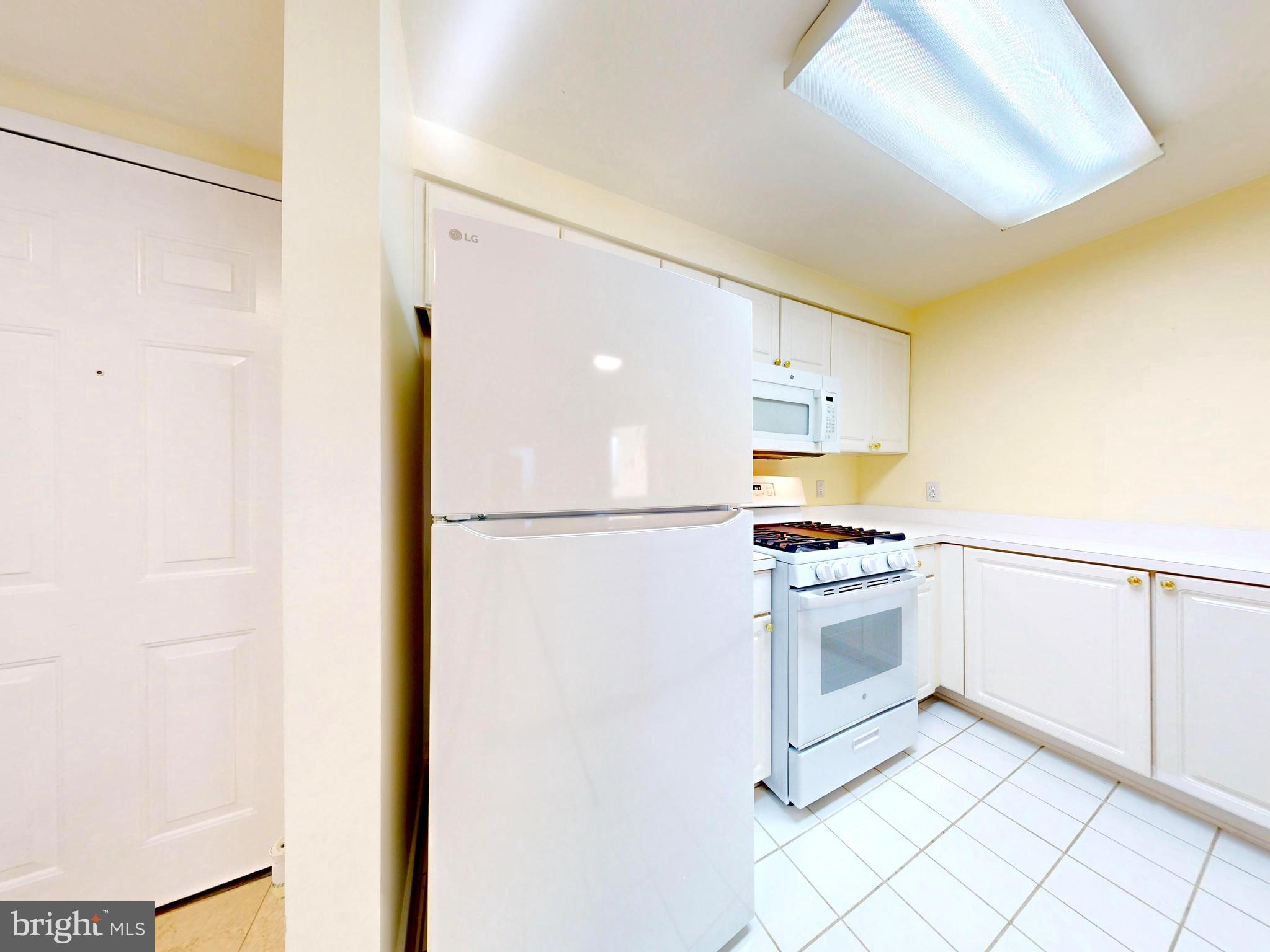 1045 N UTAH STREET 308