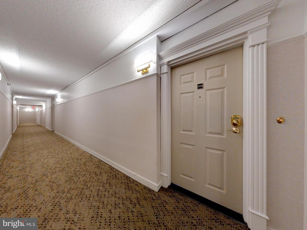 1045 N UTAH STREET 308