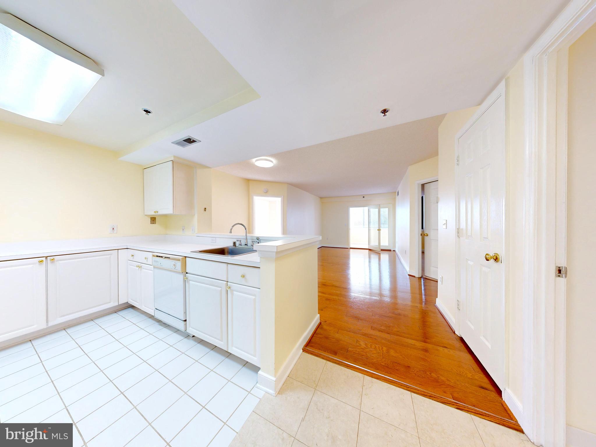 1045 N UTAH STREET 308