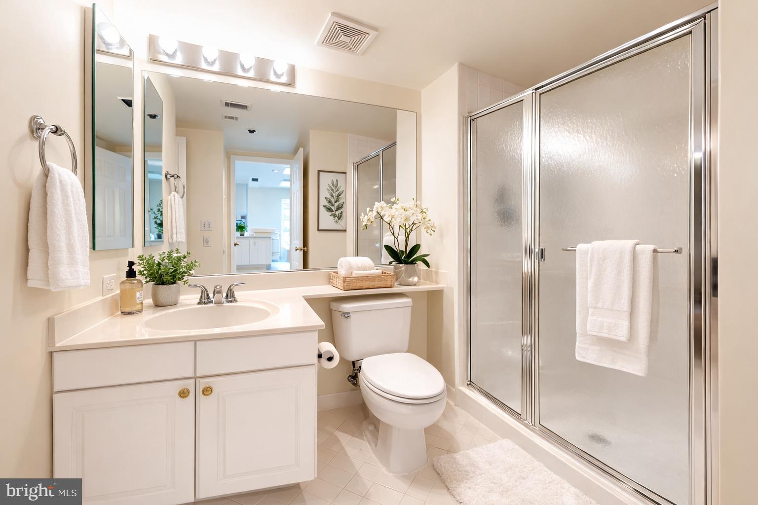 1045 N UTAH STREET 308