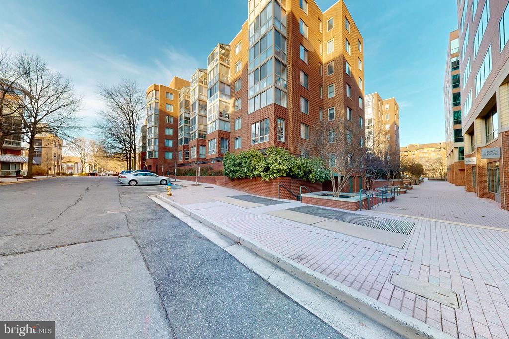 1045 N UTAH STREET 308