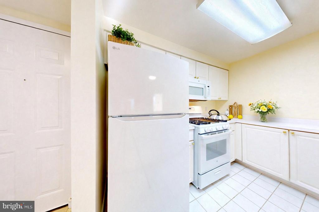 1045 N UTAH STREET 308