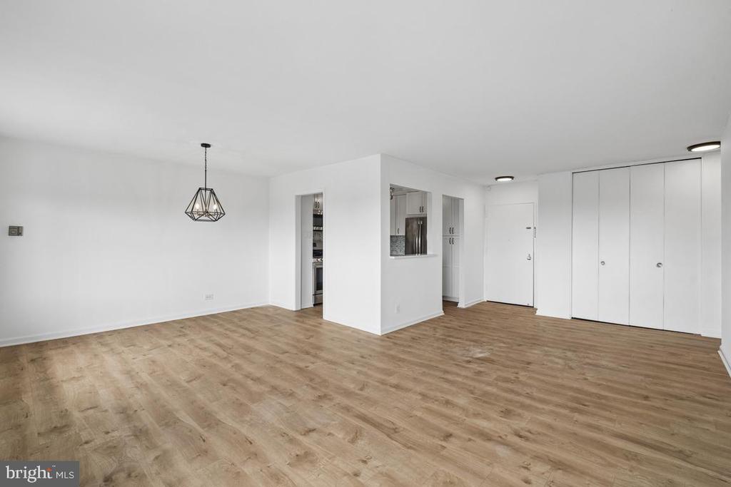 4501 ARLINGTON BOULEVARD 729