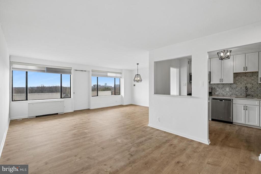 4501 ARLINGTON BOULEVARD 729
