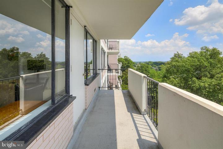 4501 ARLINGTON BOULEVARD 729