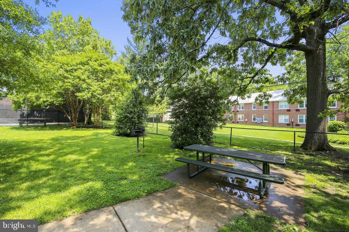 4501 ARLINGTON BOULEVARD 729