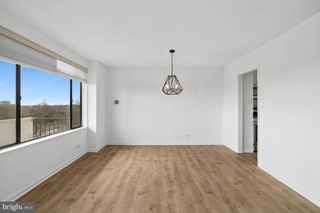 4501 ARLINGTON BOULEVARD 729
