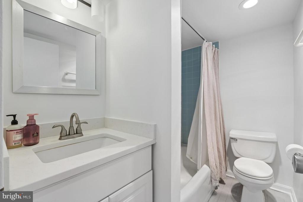 4501 ARLINGTON BOULEVARD 729