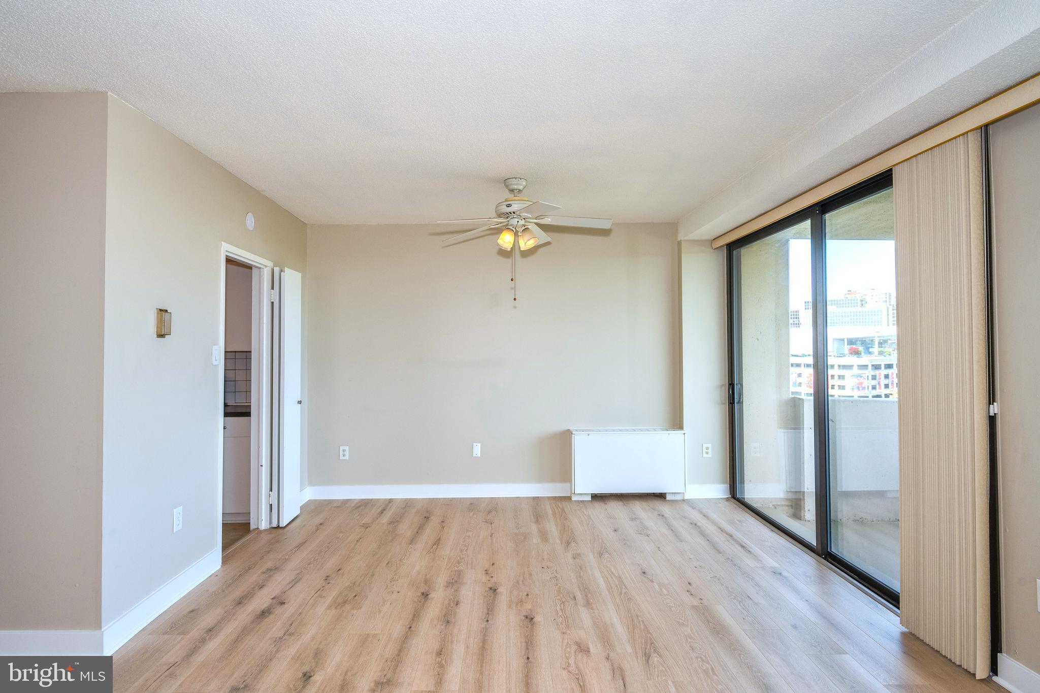 4141 N HENDERSON ROAD 822